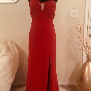 red dress no sleeves